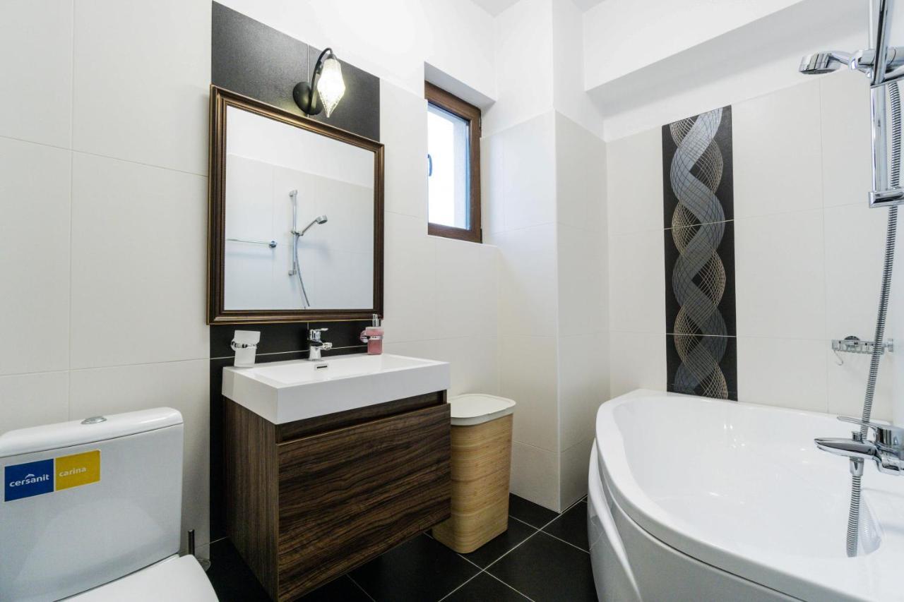 Luxury Baneasa Apartment บูคาเรสต์ ภายนอก รูปภาพ