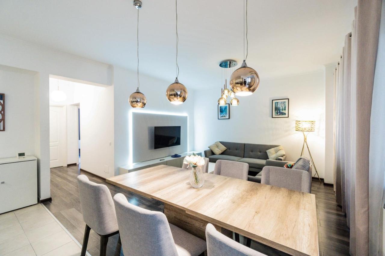 Luxury Baneasa Apartment บูคาเรสต์ ภายนอก รูปภาพ