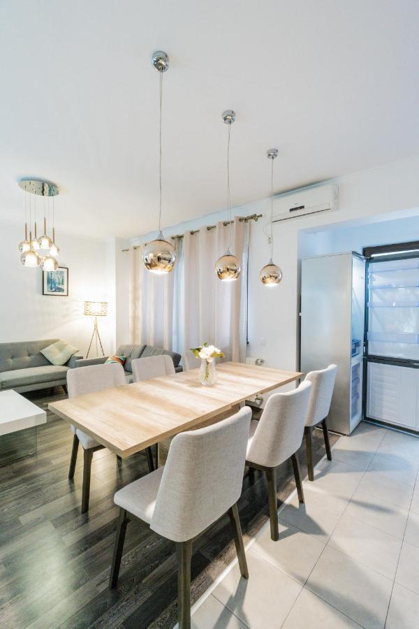 Luxury Baneasa Apartment บูคาเรสต์ ภายนอก รูปภาพ