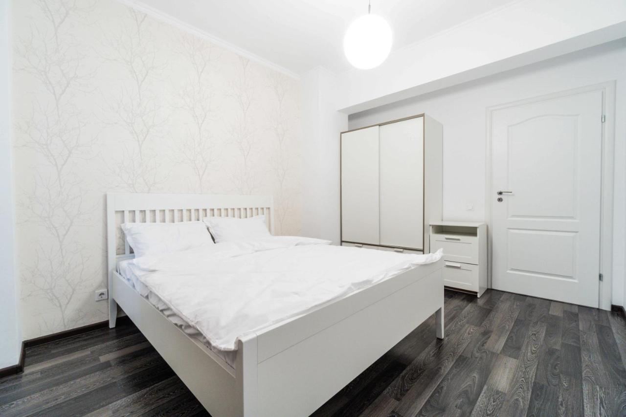 Luxury Baneasa Apartment บูคาเรสต์ ภายนอก รูปภาพ