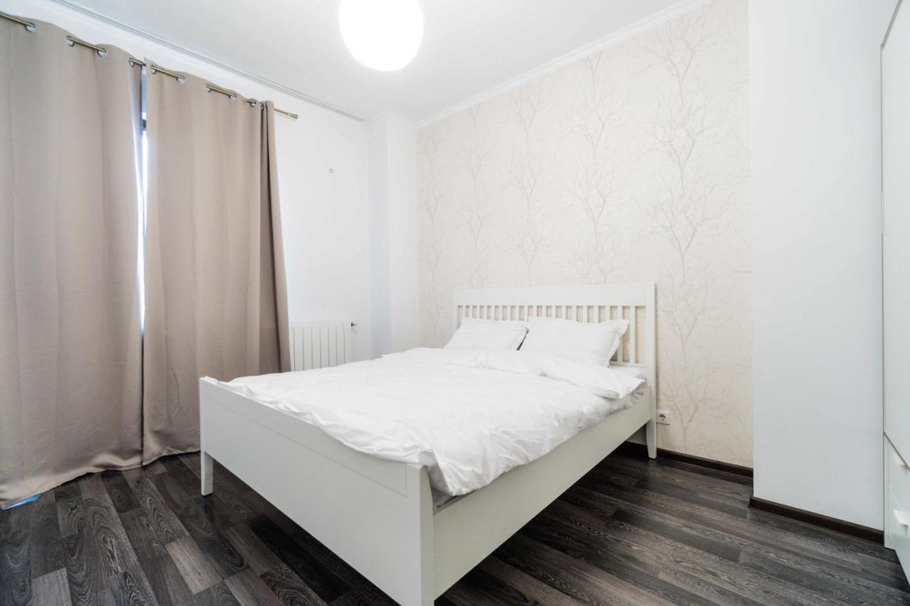 Luxury Baneasa Apartment บูคาเรสต์ ภายนอก รูปภาพ