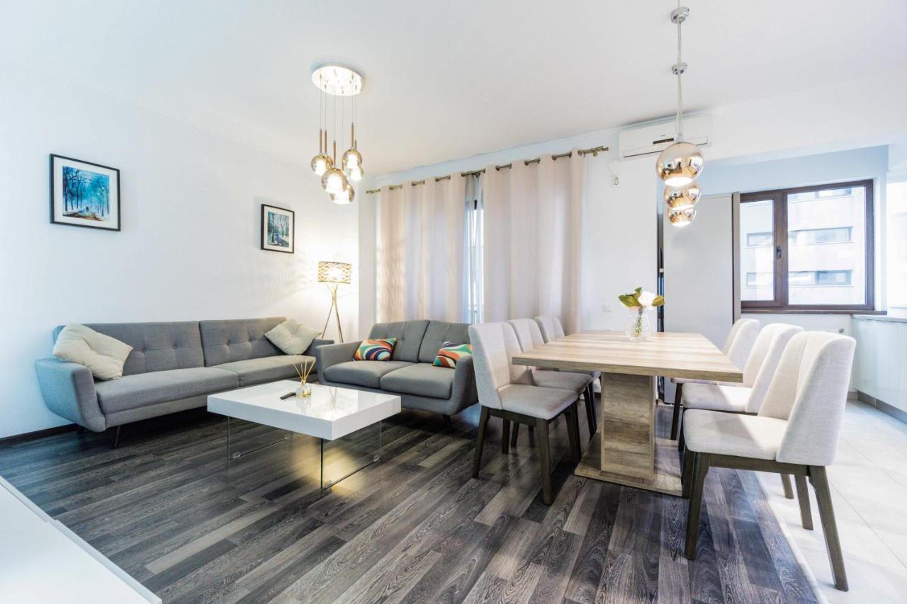 Luxury Baneasa Apartment บูคาเรสต์ ภายนอก รูปภาพ