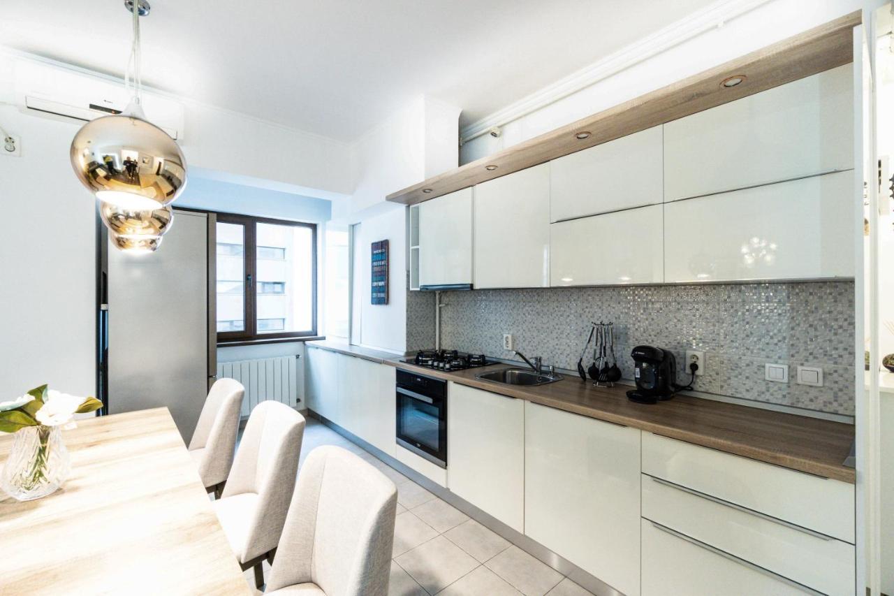 Luxury Baneasa Apartment บูคาเรสต์ ภายนอก รูปภาพ